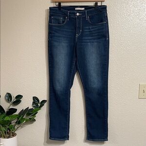 Levi’s mid rise skinny jeans